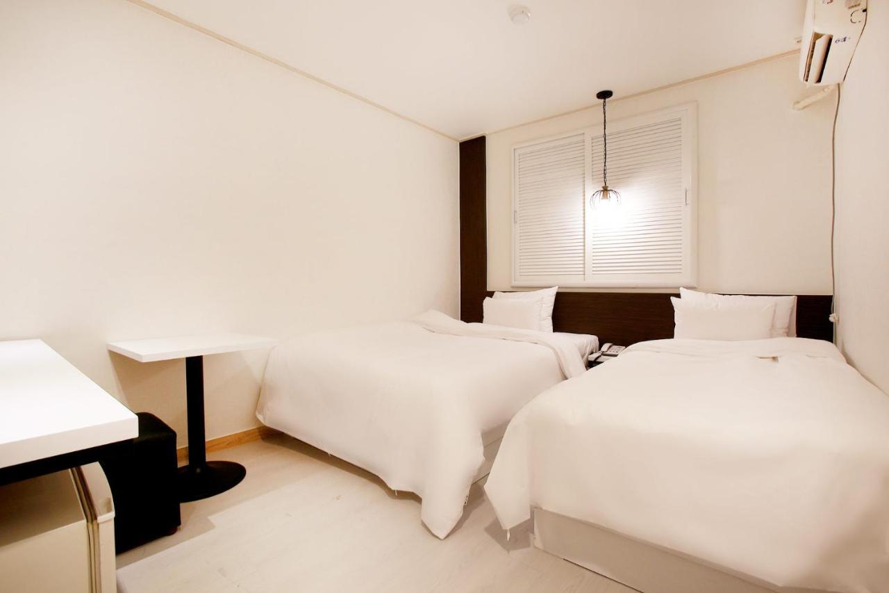 Eton Hotel Chuncheon Exterior photo